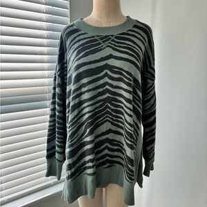 Aerie Women’s Oversized Zebra Crewneck